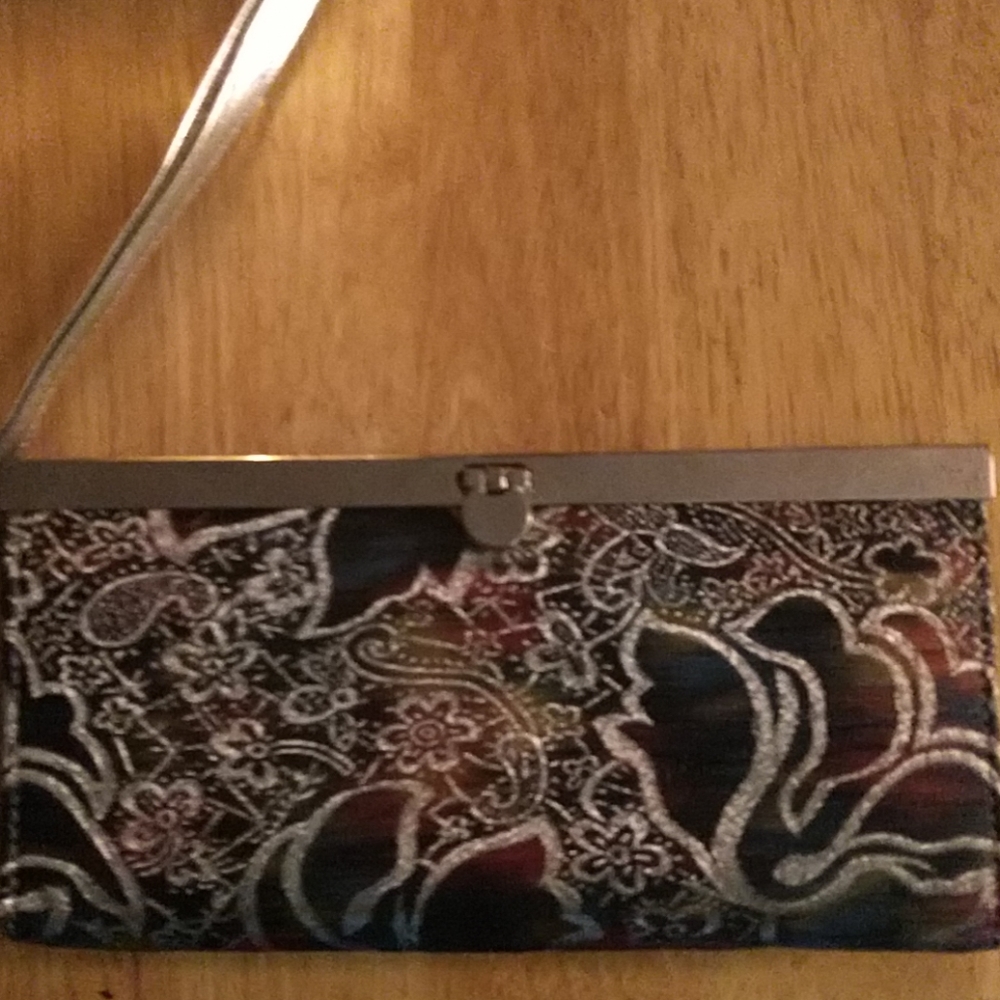 Hinge Wallet